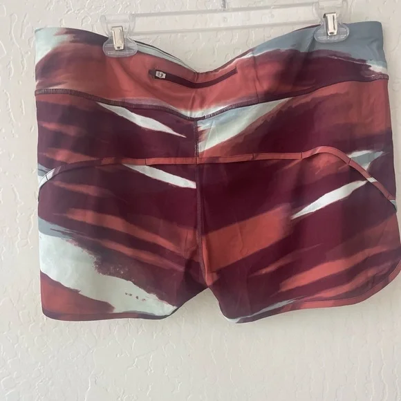 Smartwool Active Lined Shorts Large Black Cherry Horizon Print NWT - Picture 2 of 8